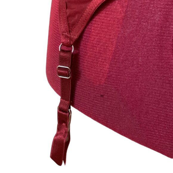 BLUSH - RED Lingerie Cami semi-sheer mesh with garter straps - large - Picture 6 of 11